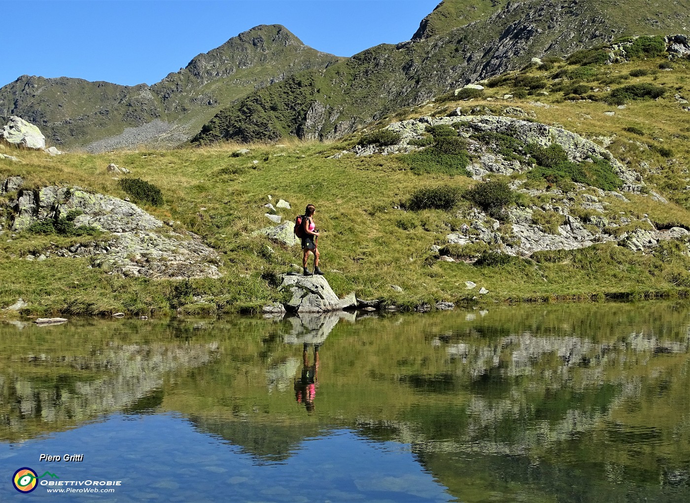41 Lago di Sopra...specchio d'acqua !.JPG